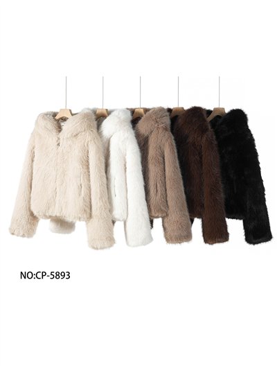 Chaqueta efecto pelo con capucha 2