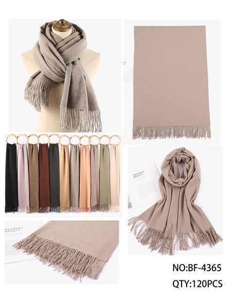 Bufanda clásica con flecos