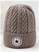 Gorro trenzado con parche estrella