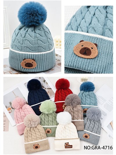 Gorro infantil oso con pompón 2