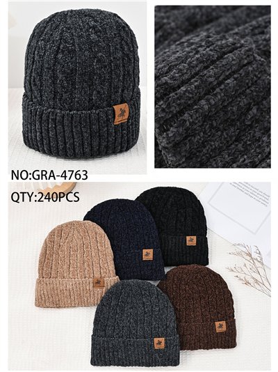 Gorro punto trenzado con parche 2