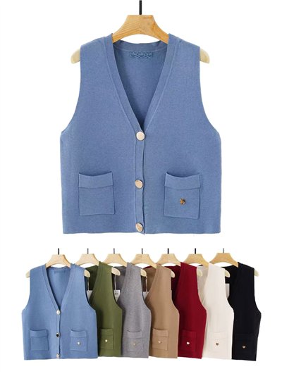 Chaleco punto botones dorados cuello pico 2