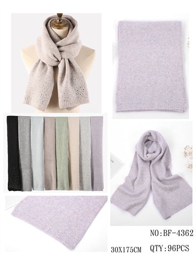 Bufanda punto tacto cachemira con strass 2