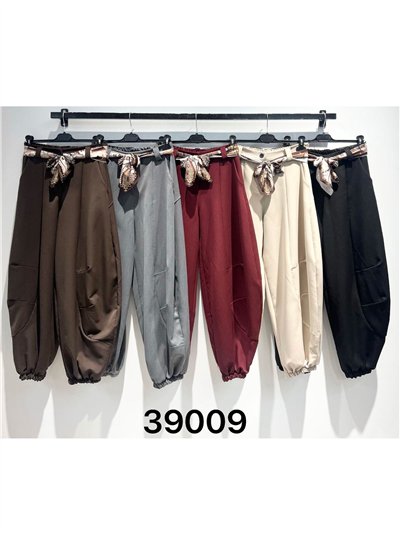 Pantalón jogger detalle pañuelo