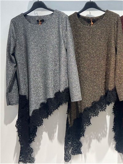 Blusa fiesta de lurex bajo asimétrico con encaje 2
