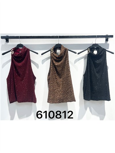 Top fiesta brillo cuello detalle metálico