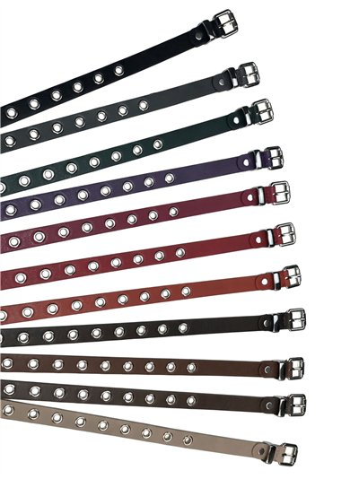 Cinturón fino con ojales pequeños