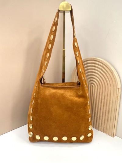 Bolso de hombro piel serraje tachas 2