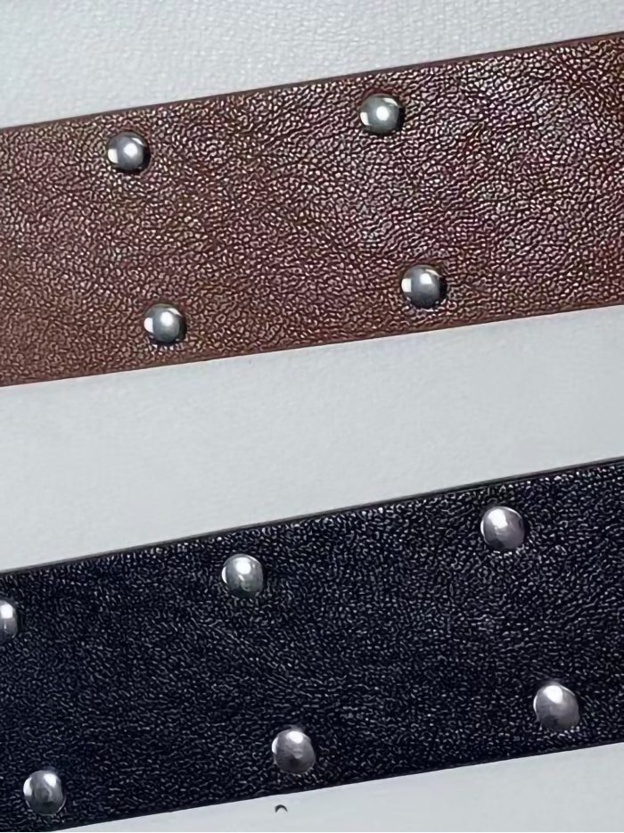 Cinturón tachas hebilla cuadrada