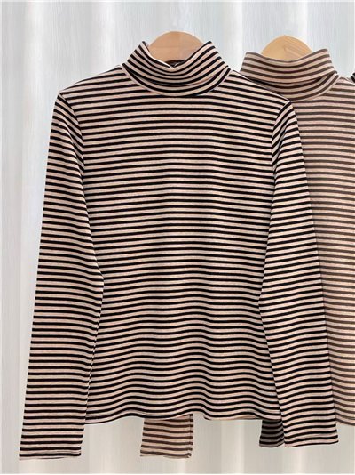 Camiseta rayas cuello alto