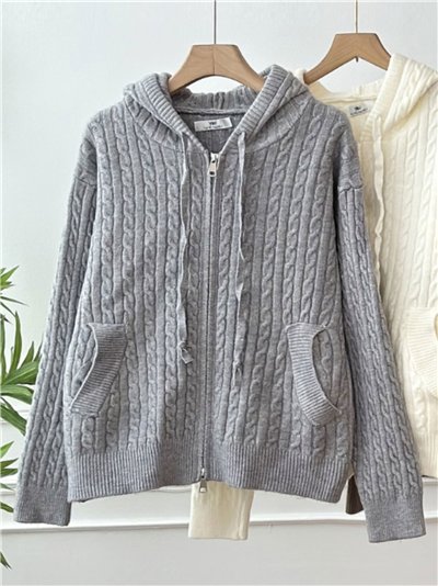 Chaqueta punto trenzado capucha y cremallera
