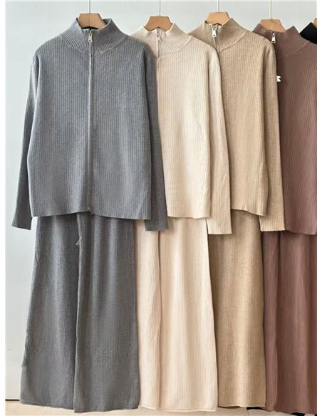 Conjunto Chaqueta punto canalé cuello perkins + Pantalón