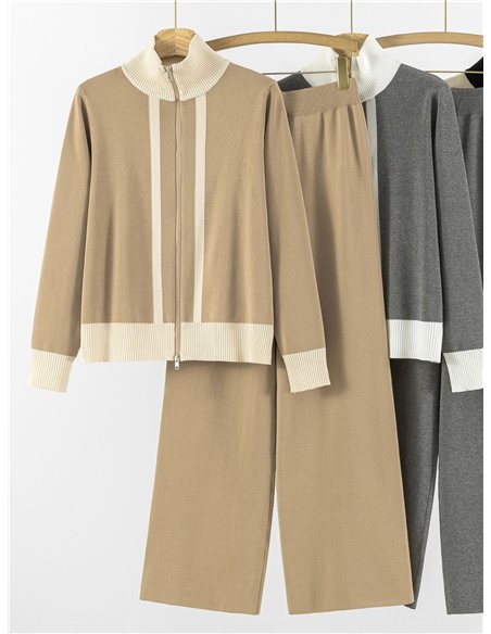 Conjunto Chaqueta punto ribetes contraste + Pantalón
