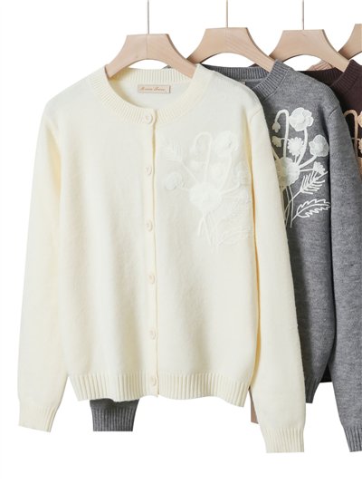 Chaqueta punto bordado floral con relieve