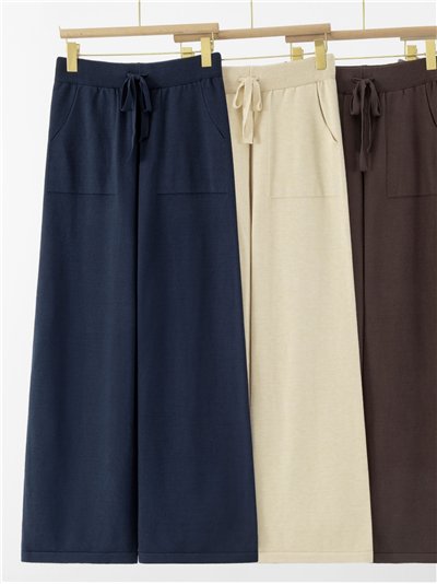 Pantalón recto punto bolsillos y cordón