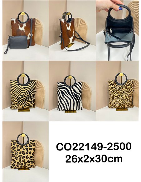 Animal print leather bag with faux fur