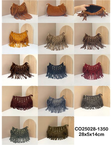 Bolso bandolera media luna piel serraje con flecos y tachuelas