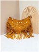 Bolso bandolera media luna piel serraje con flecos y tachuelas