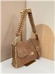 Bolso de hombro piel serraje con tira tachonada