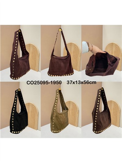 Hobo piel serraje con maxi tachuelas