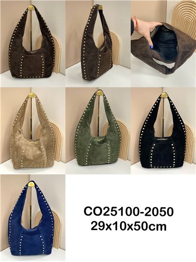 Hobo piel serraje con tachuelas