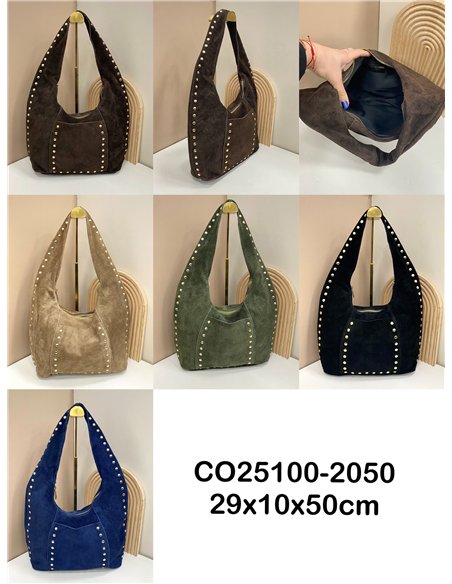 Hobo piel serraje con tachuelas