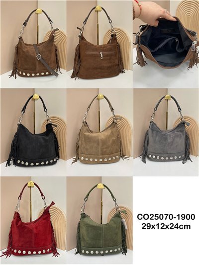 Bolso hobo de piel serraje con flecos y tachuelas