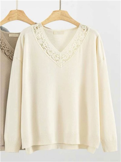 Jersey escote pico con guipur