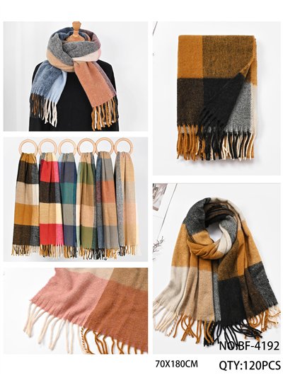 Bufanda cuadros con flecos 2