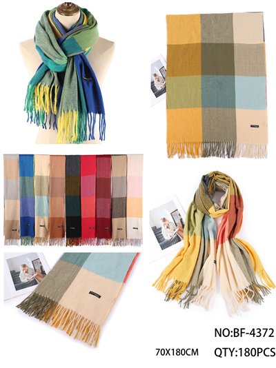 Bufanda cuadros multicolor con flecos 2