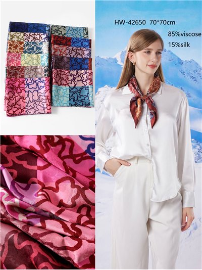 Pañuelo pequeño efecto seda cuadrado estampado 2