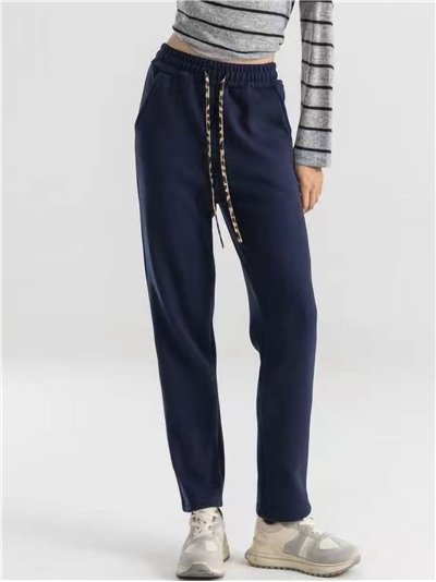 Pantalón jogger afelpado con cordón estampado