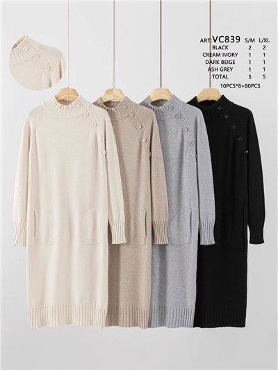 Vestido de punto cuello perkins detalle botones 2