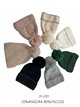 Blend knitted beanie with pompom and sparkle