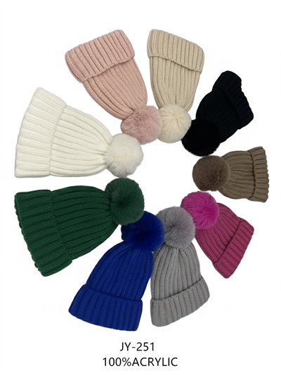 Gorro de canalé afelpado con pompón suave 2