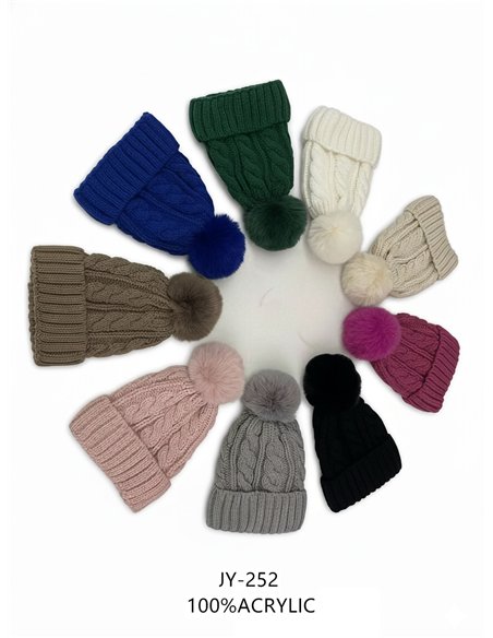 Gorro trenzado afelpado con pompón suave