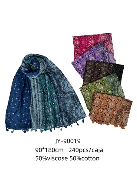 Pañuelo patchwork étnico con borlas