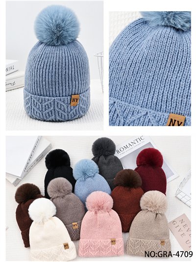 Gorro punto pompón vuelta trenzada 2