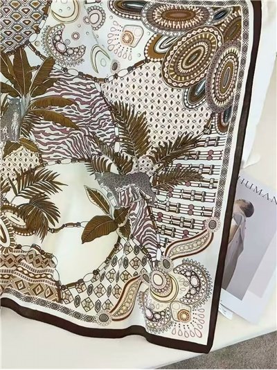 Pañuelo pequeño efecto seda cuadrado safari