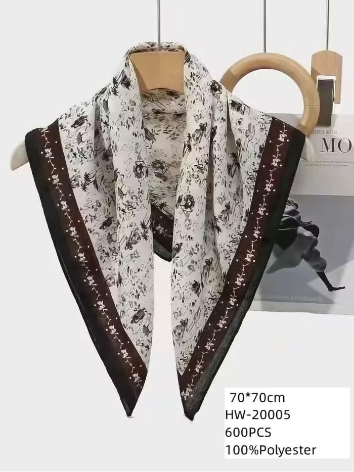 Pañuelo pequeño efecto seda cuadrado florecitas