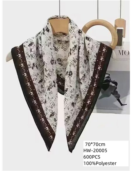 Pañuelo pequeño efecto seda cuadrado florecitas