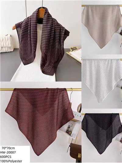 Pañuelo pequeño efecto seda cuadrado topos mini 2