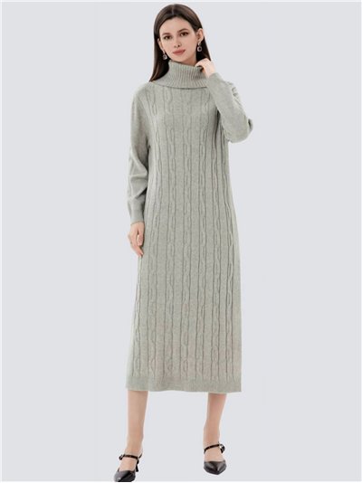 Vestido amplio punto trenzado cuello vuelto