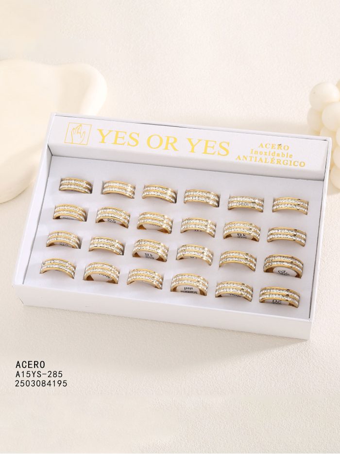 Conjunto de 24 anillos doble aros con circonitas - Expositor incluido