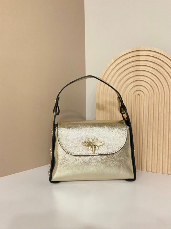 Bolso mano piel abeja cadena