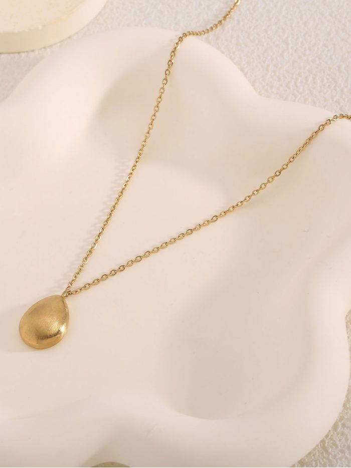 Ovales glattes Halsband