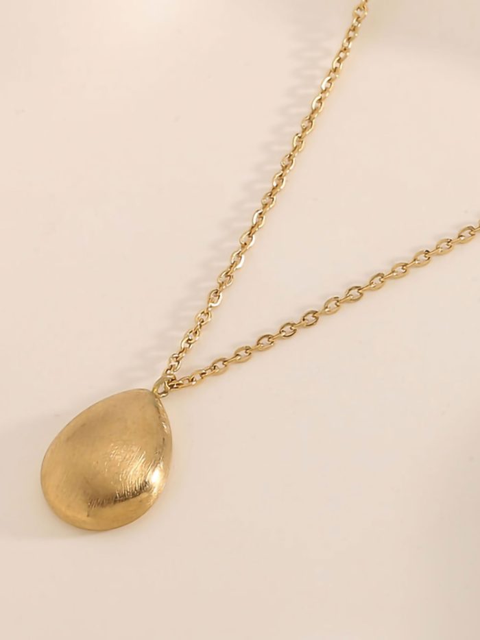 Ovales glattes Halsband