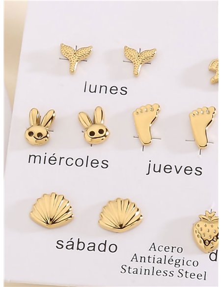 Pack of assorted mini earrings