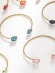 Pulsera abierta cabujones color
