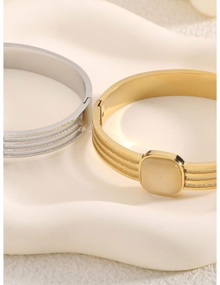 Pulsera rígida con cabujones